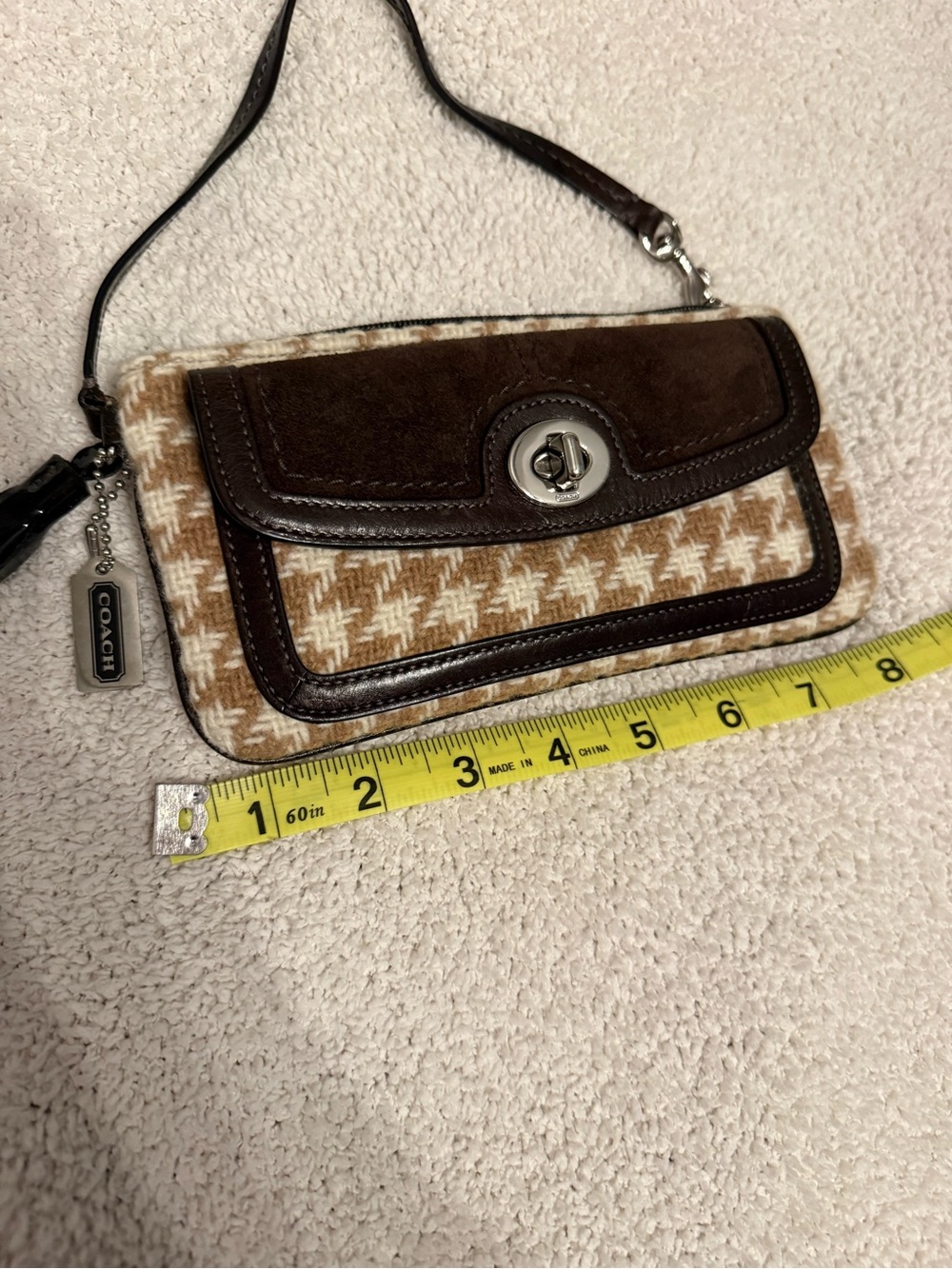 Coach Brown & Cream Houndstooth Turnlock Wristlet like new glossy leather trim